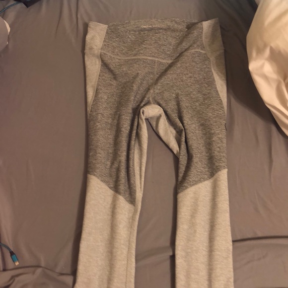 Out door voices Grey leggings! - Picture 2 of 4